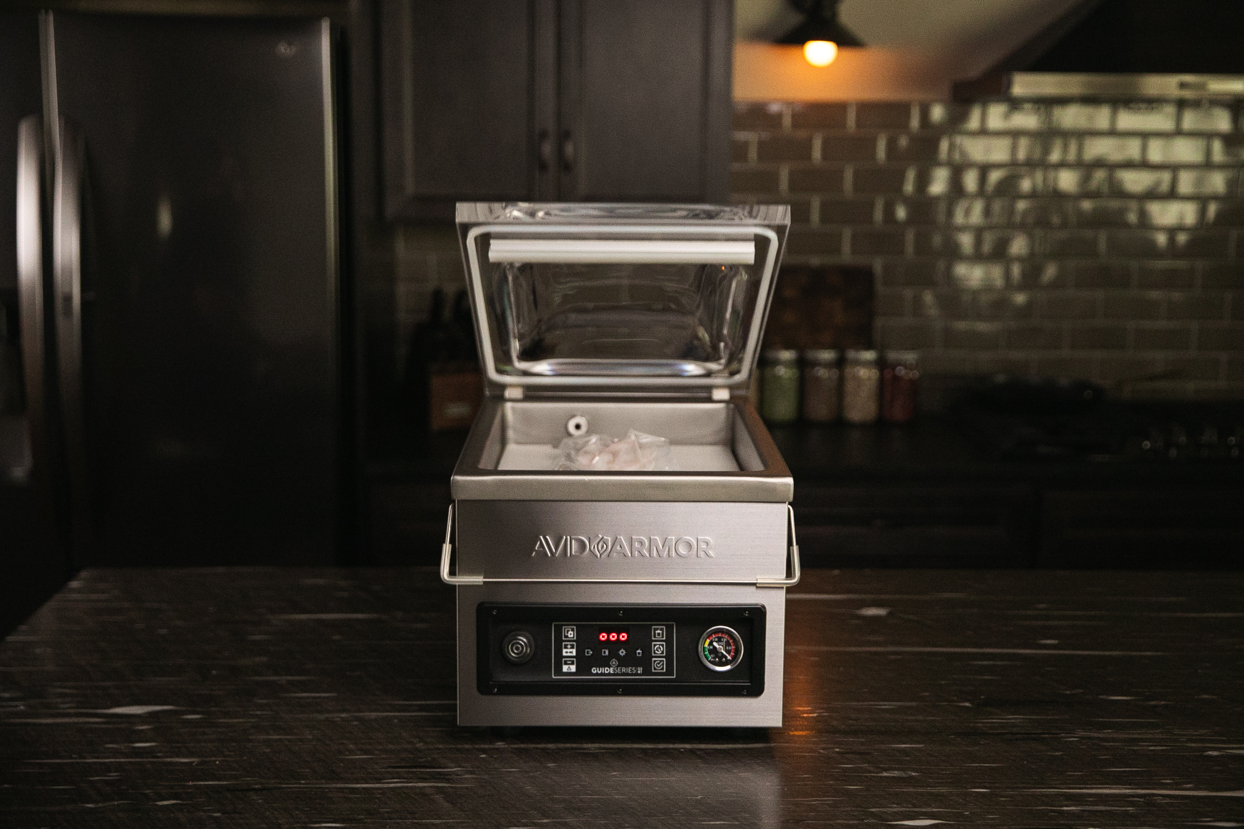 Mastering Food Preservation: Suction Vacuum Sealers vs. Chamber Vacuum  Sealers - Avid Armor