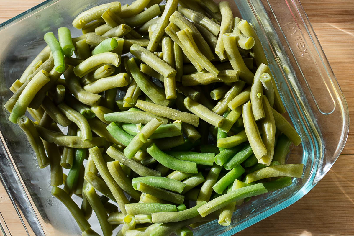 Steamed green beans for green bean casserole