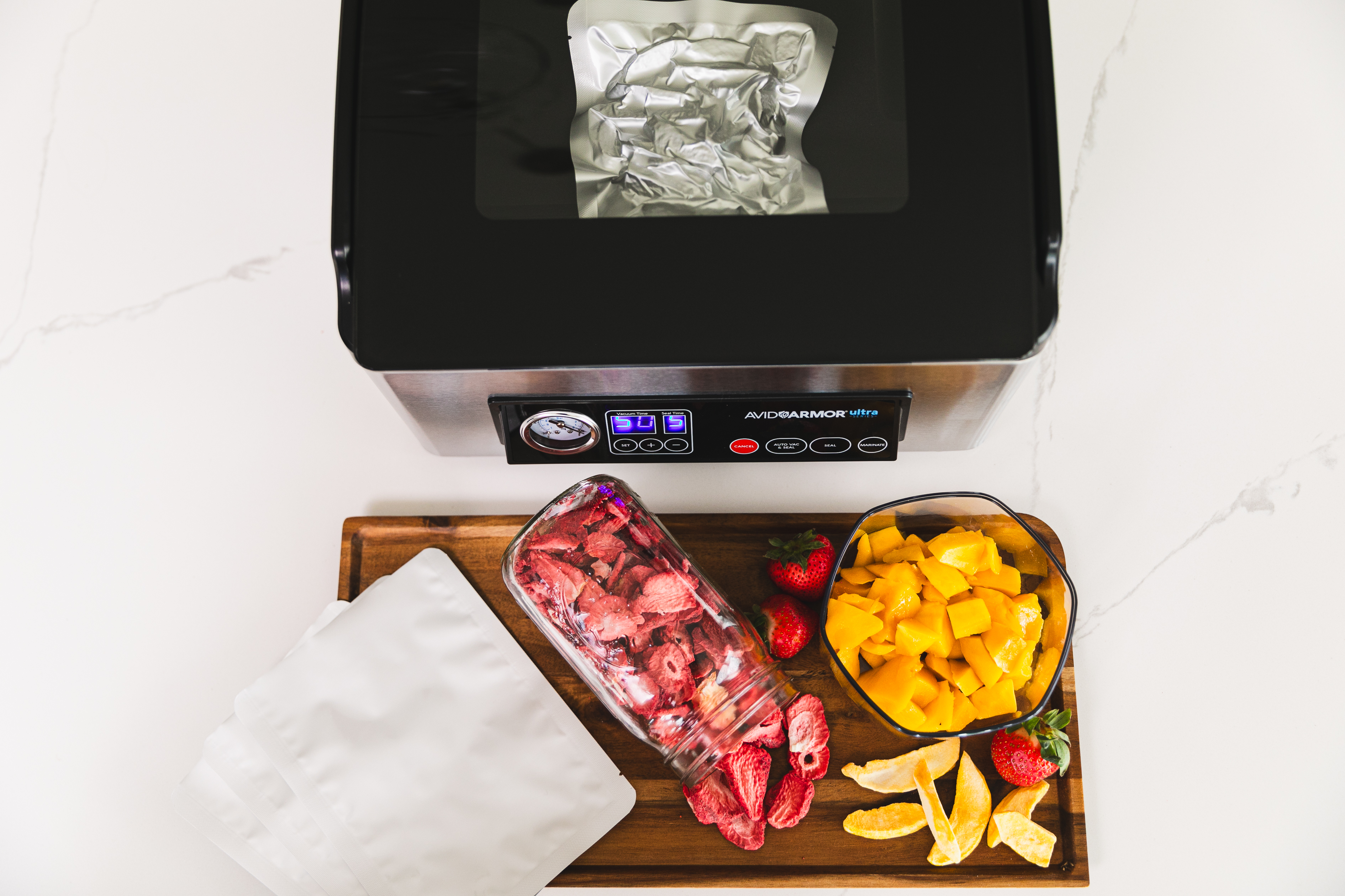 Mastering Food Preservation: Suction Vacuum Sealers vs. Chamber Vacuum  Sealers - Avid Armor